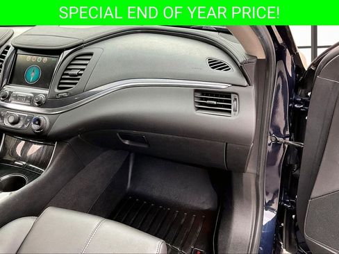 Used 2016 Chevrolet Impala LT w/ Convenience Package image 26