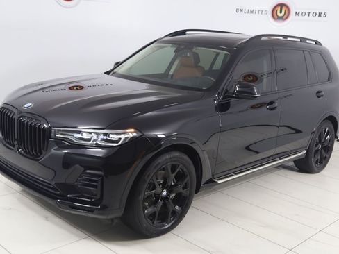 Used 2022 BMW X7 xDrive40i w/ Premium Package AWD/4WD image 27