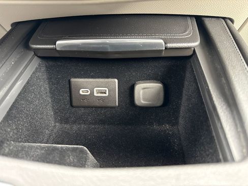 Used 2020 Cadillac XT4 Luxury image 28