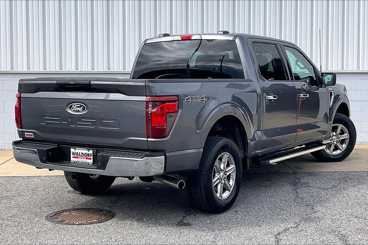 Used 2025 Ford F150 XLT w/ Equipment Group 301A Standard AWD/4WD image 17