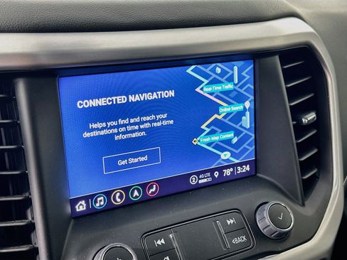 Used 2023 GMC Acadia SLE w/ Driver Convenience Package FWD image 22