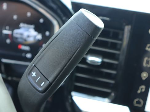 Used 2026 GMC Sierra 1500 Elevation AWD/4WD image 33
