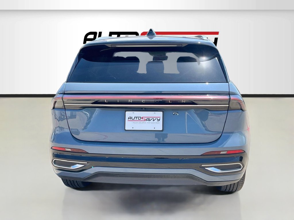 Used 2025 Lincoln Nautilus Black Label AWD/4WD image 6