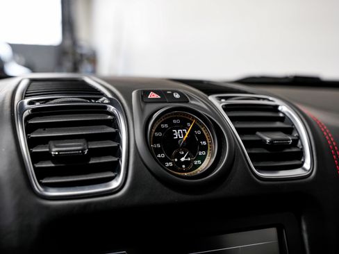Used 2016 Porsche Cayman GT4 RWD image 14