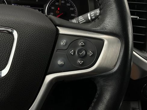 Used 2018 GMC Acadia SLT image 39