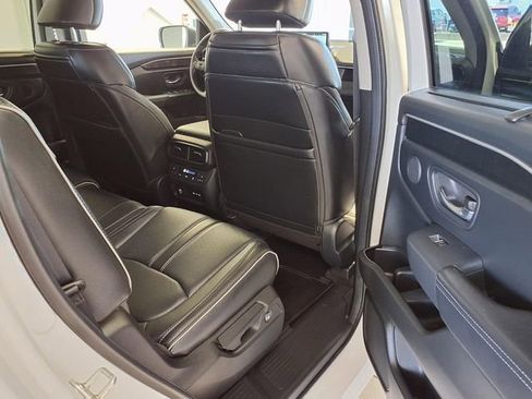Used 2024 Honda Pilot Elite image 28