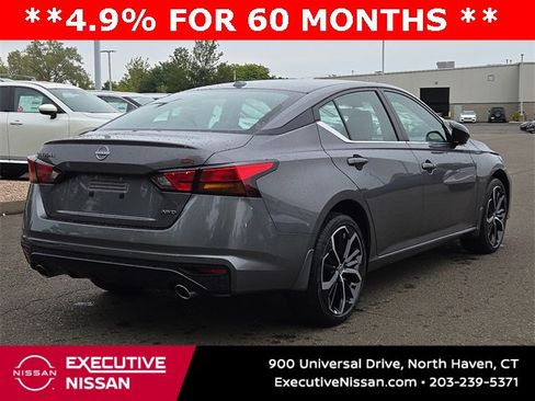 New 2025 Nissan Altima 2.5 SR image 4