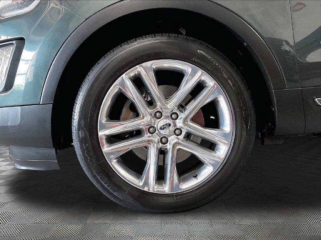 Used 2016 Ford Explorer XLT w/ Equipment Group 202A AWD/4WD image 7