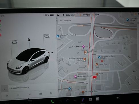 Used 2023 Tesla Model 3 Standard Range RWD image 11