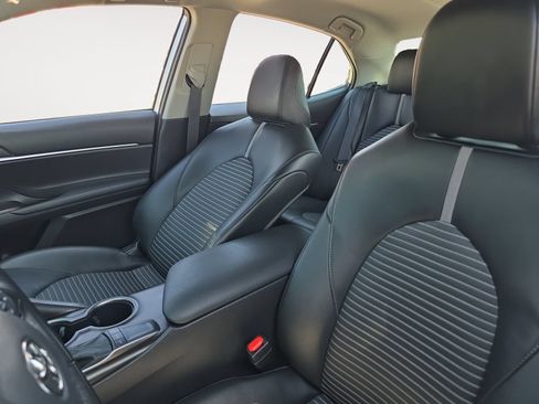 Certified 2024 Toyota Camry SE FWD image 9