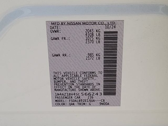 Used 2025 Nissan Leaf S FWD image 14