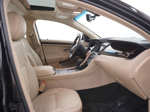 Used 2015 Ford Taurus Limited FWD image 11
