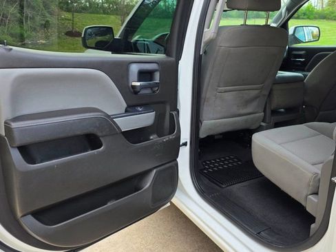 Used 2018 Chevrolet Silverado 1500 LT w/ All Star Edition image 26