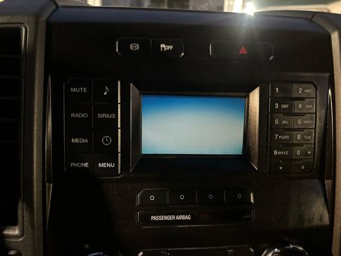 Used 2019 Ford F250 XL w/ Power Equipment Group image 17