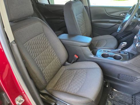 Used 2019 Chevrolet Equinox LT AWD/4WD image 10
