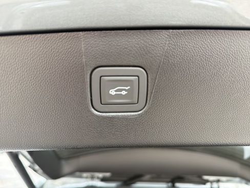 New 2026 Chevrolet Blazer LT w/ Sound & Technology Package AWD/4WD image 35