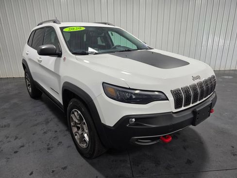 Used 2020 Jeep Cherokee Trailhawk AWD/4WD image 2