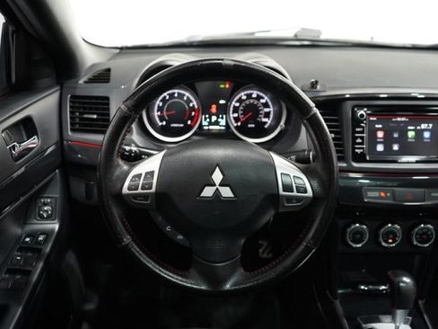 Used 2017 Mitsubishi Lancer ES image 12