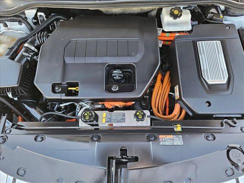 Used 2015 Chevrolet Volt Premium w/ Premium Trim Package FWD image 21
