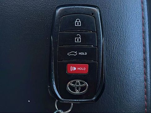 Used 2023 Toyota Corolla SE FWD image 22