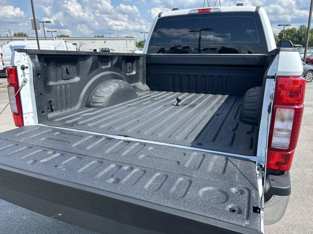 Used 2022 Ford F250 XLT w/ FX4 Off-Road Package AWD/4WD image 17