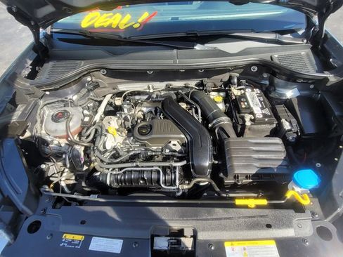 Used 2022 Volkswagen Taos S FWD image 17