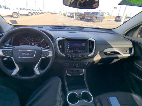 Used 2022 GMC Terrain SLT w/ Infotainment Package II AWD/4WD image 14