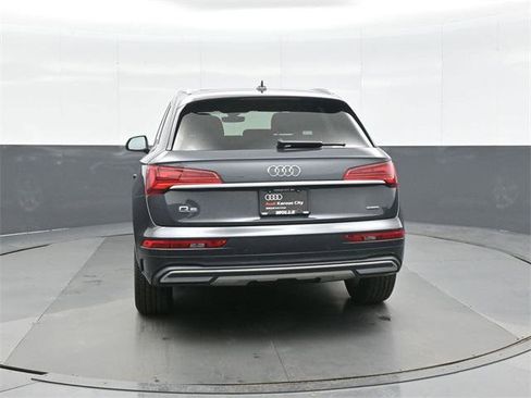 Used 2023 Audi Q5 2.0T Premium w/ Convenience Package image 6