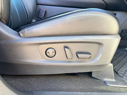 Used 2023 INFINITI QX60 Luxe w/ Cargo Package image 28