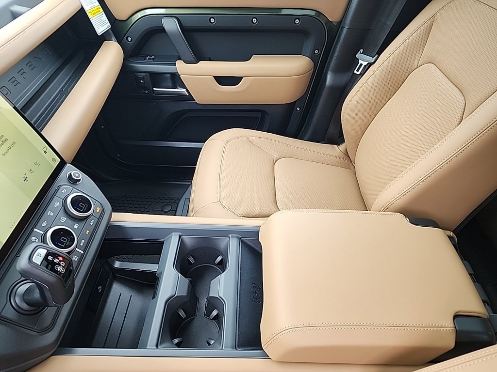 New 2026 Land Rover Defender 110 X-Dynamic SE AWD/4WD image 12
