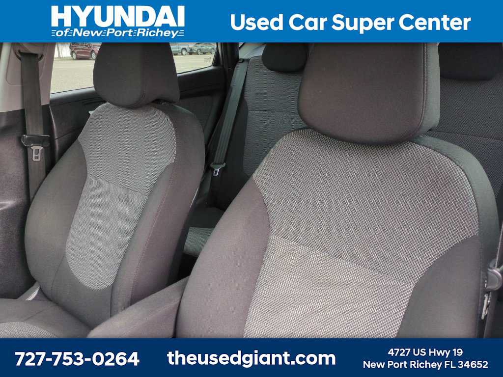 Used 2014 Hyundai Accent GS FWD image 7
