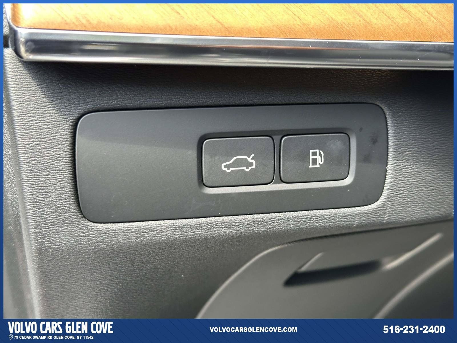 Used 2023 Volvo XC90 T8 Plus w/ Protection Package Premier AWD/4WD image 24
