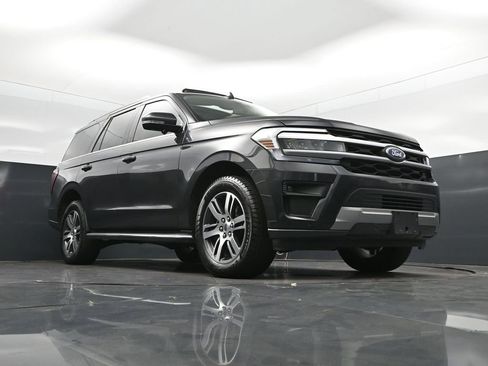 Used 2022 Ford Expedition XLT RWD image 46