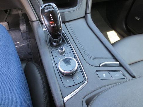 Used 2020 Cadillac XT5 Premium Luxury image 14