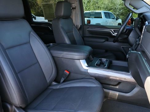 Used 2024 Chevrolet Silverado 2500 LTZ w/ LTZ Plus Package image 28