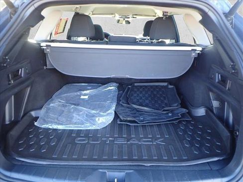 Used 2023 Subaru Outback Premium w/ Popular Package #1 image 8