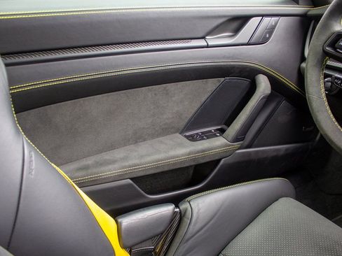 Used 2024 Porsche 911 GT3 image 17