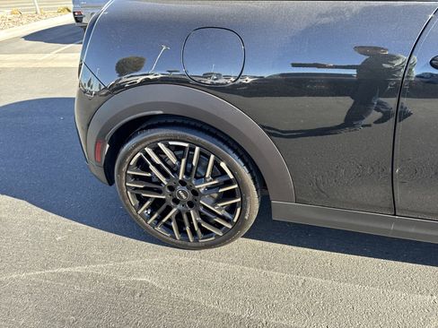 Used 2025 MINI Cooper S image 19