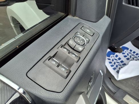 Certified 2022 Ford F450 Platinum w/ FX4 Off-Road Package AWD/4WD image 22