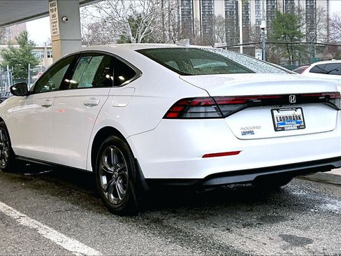 Certified 2023 Honda Accord EX image 12