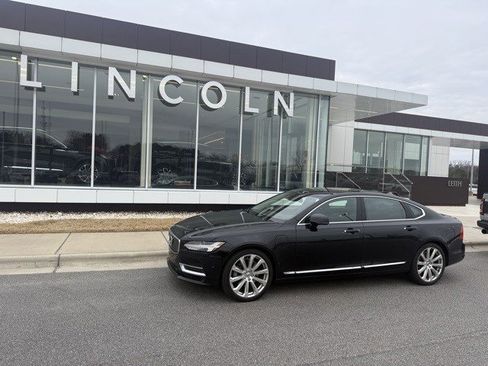 Used 2018 Volvo S90 T8 Inscription w/ Luxury Package image 1