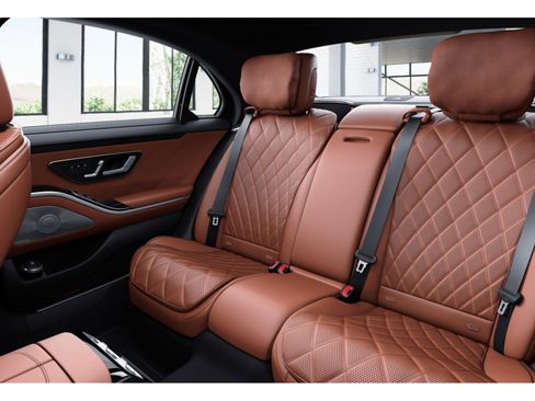 Used 2022 Mercedes-Benz S 500 4MATIC image 5