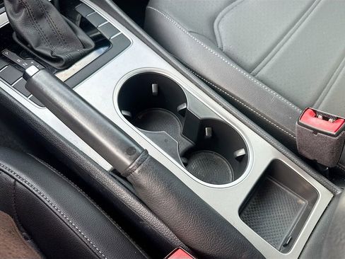 Used 2020 Volkswagen Passat 2.0T R-Line image 17