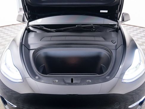 Used 2024 Tesla Model Y Long Range image 27