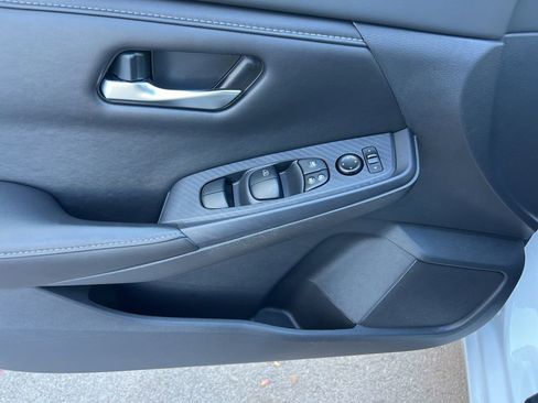 Used 2023 Nissan Sentra SV w/ Trunk Package image 19