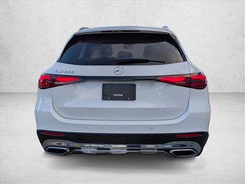 Certified 2024 Mercedes-Benz GLC 300 image 6