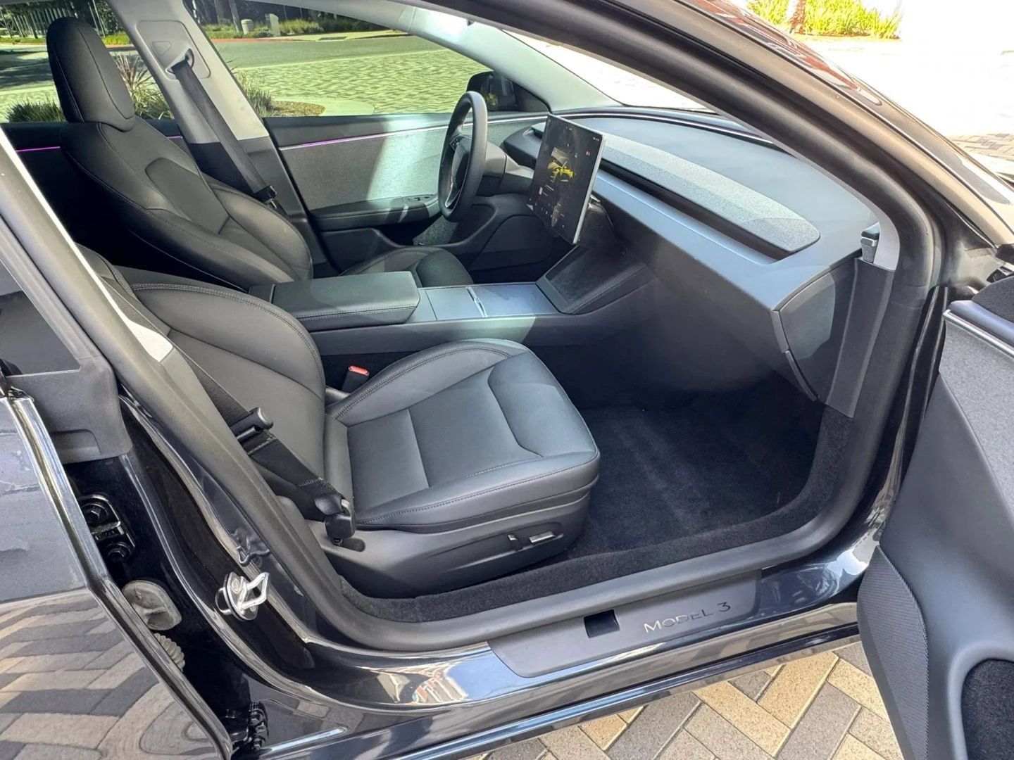 Used 2025 Tesla Model 3 Long Range RWD image 34