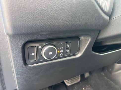 Used 2025 Ford Ranger XLT w/ Equipment Group 301A High AWD/4WD image 19