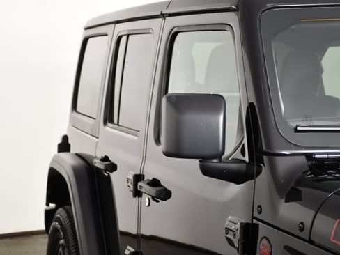 Used 2024 Jeep Wrangler Unlimited Rubicon image 14