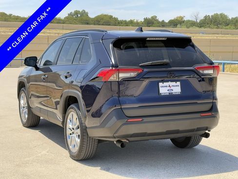 Used 2025 Toyota RAV4 XLE Premium FWD image 6